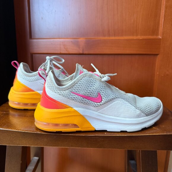 Nike Air Sneakers US 8 - Picture 4 of 7